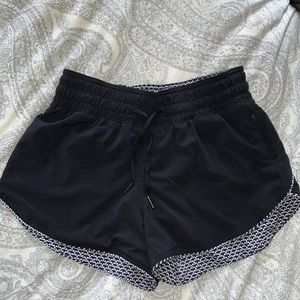 Lululemon Choose a Side Reversible Shorts